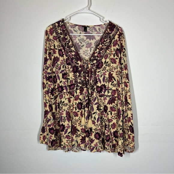 Torrid Floral Blouse Size 1 - Picture 1 of 9